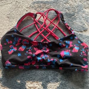 Lululemon sports bra size 10